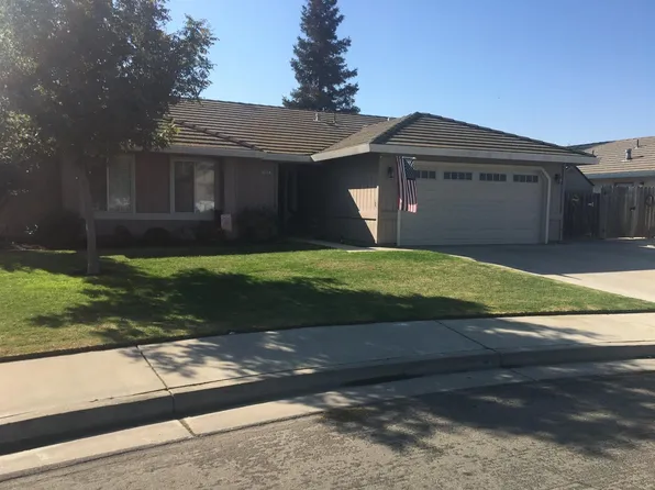 8556 N Peacock Way, Hilmar, CA 95324
