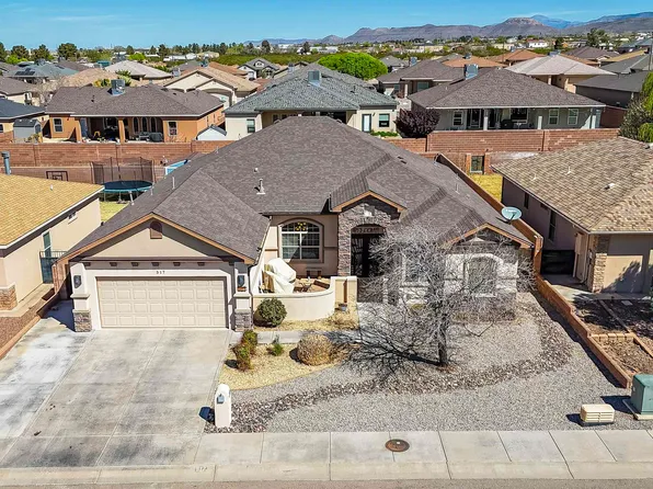 517 Tierra Bella Dr, Alamogordo, NM 88310