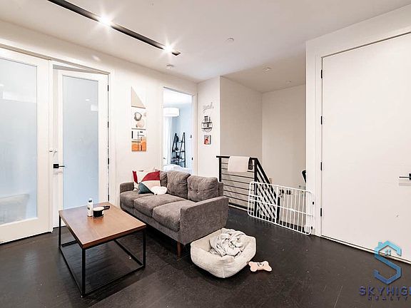 4th image of 227 Winthrop St #1L