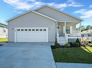 147 Freedom Trl, Westfield, MA 01085