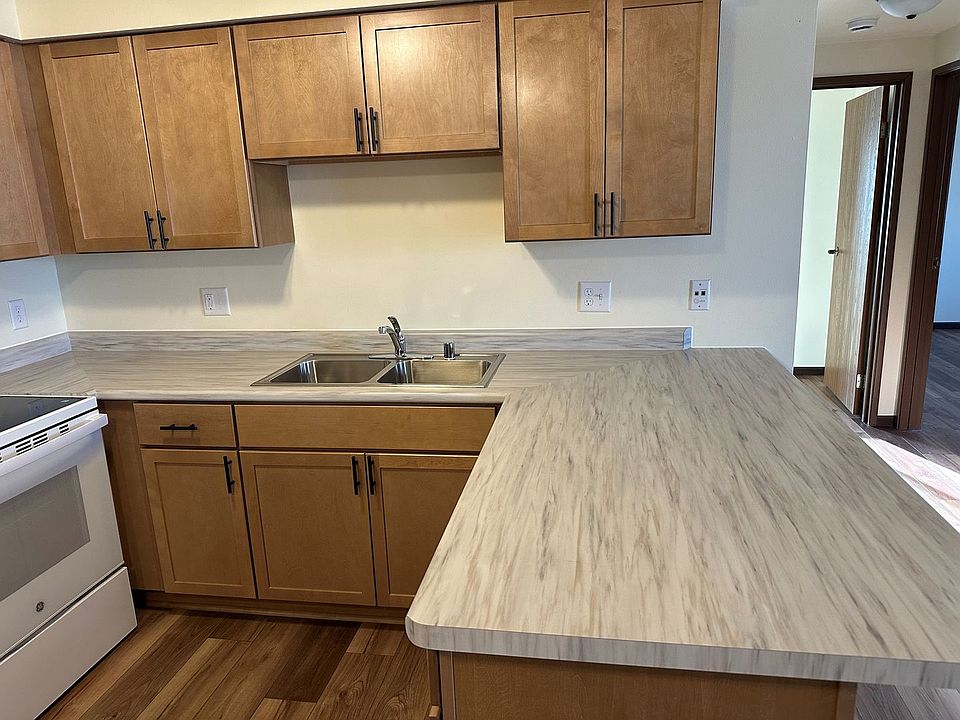 1st image of 2531-2557 W Waukau Ave #11-2541