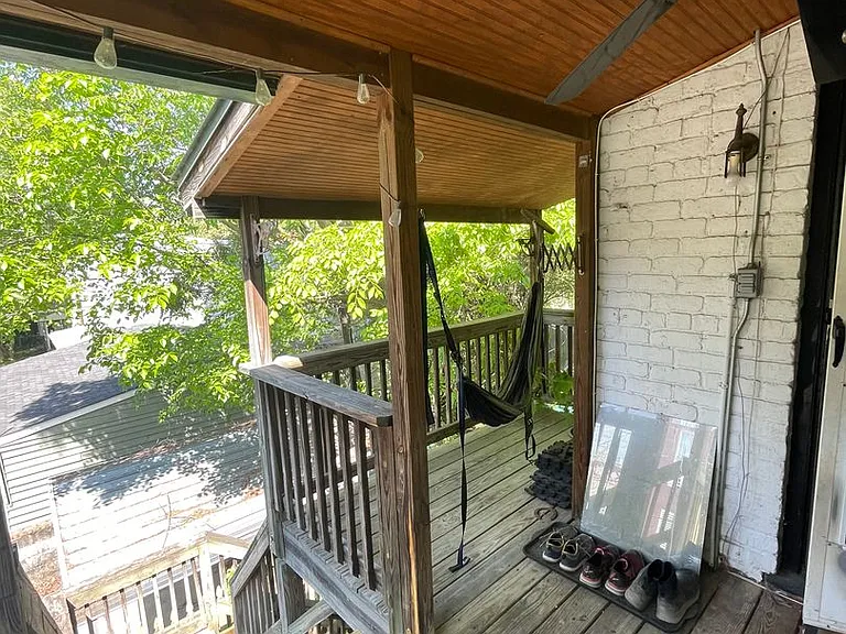 528 S Pine St — Photo 7