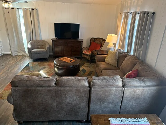 1628 Bluebonnet Blvd — Photo 7