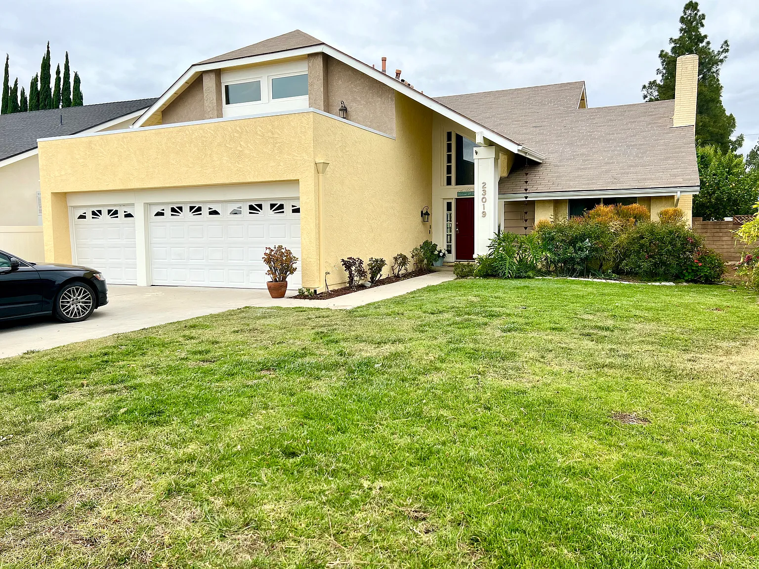 5 bed, 2726 sqft, $5,800 — Photo 1