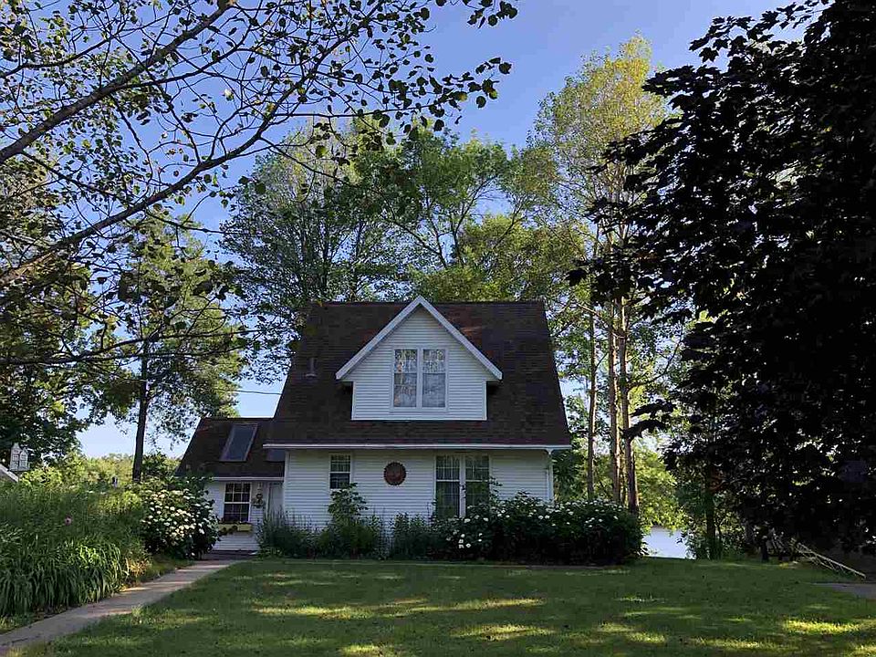 1st image of 160 Park Dr