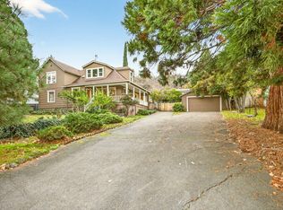 527 Chestnut St, Ashland, OR 97520