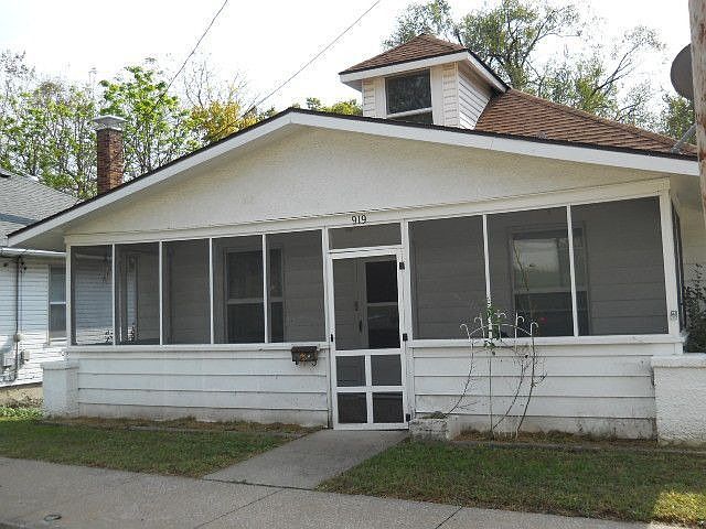 Home for Sale in Jefferson City, Missouri $57,000