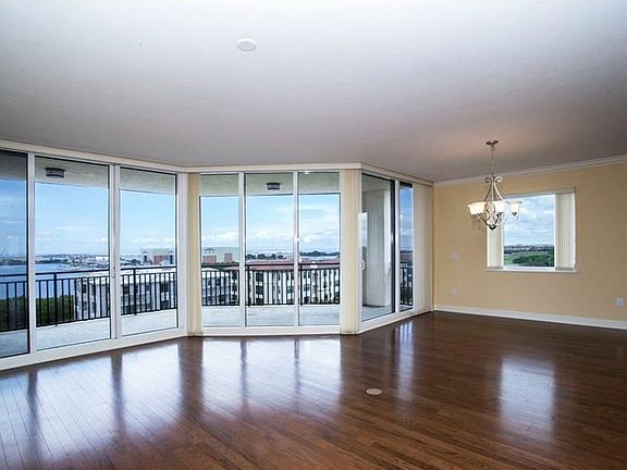 5th image of 5823 Bowen Daniel Dr Unit 706
