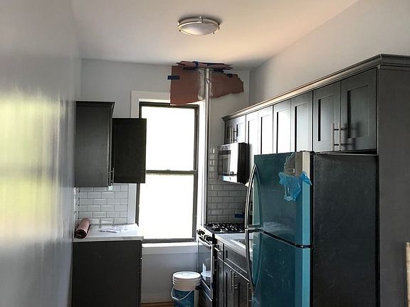 3rd image of 3213 Snyder Ave APT D9