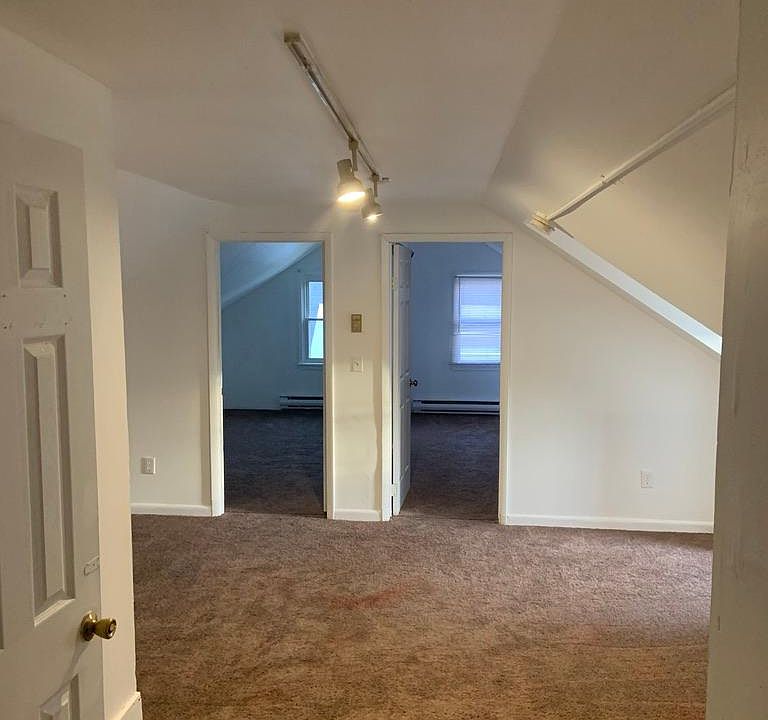 1st image of 304 Ontario St #6