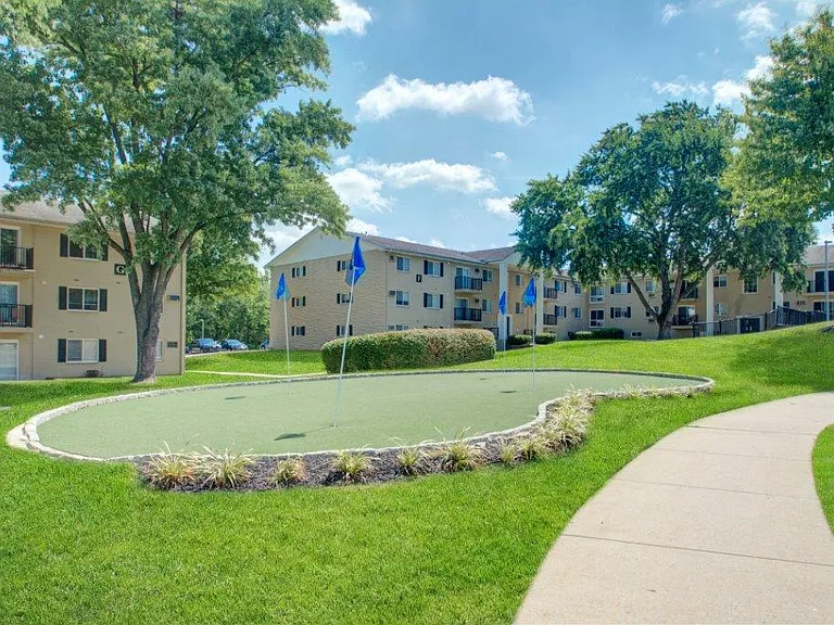 Stonegate at Devon Apartment Homes — Photo 23