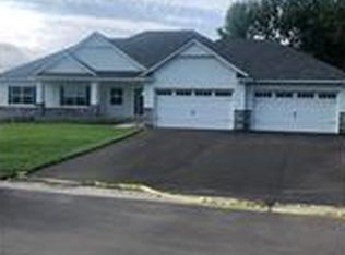 991 200th Ave NW, Oak Grove, MN 55011