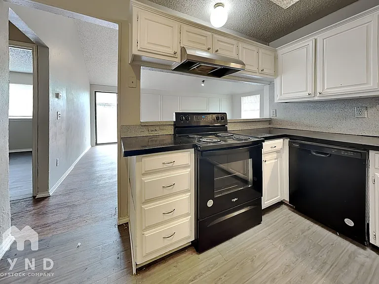 11837 Garden Terrace Dr — Photo 8