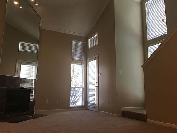 3rd image of 10855 Meadowglen Ln APT 731