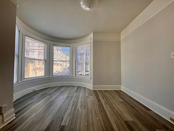 3rd image of 1601 Sacramento St APT 10