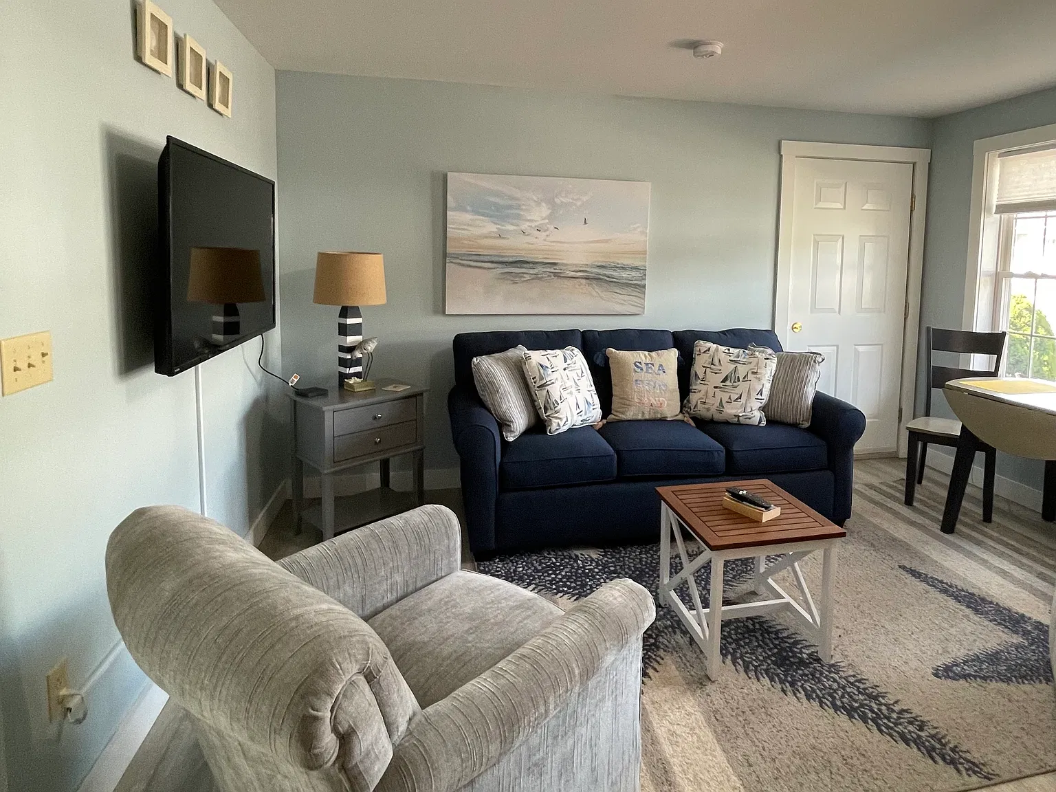 1 bed, 493 sqft, $1,900 — Photo 3