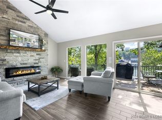 1102 Ridge Cir, Sunrise Beach, MO 65079