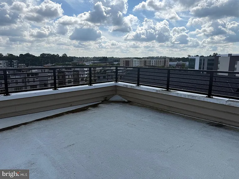 201 Charles Ellis Dr — Photo 15