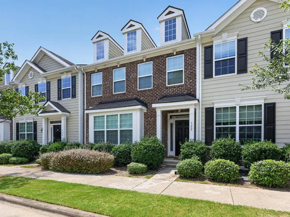 122 Spring Pine Ln, Holly Springs, NC 27540