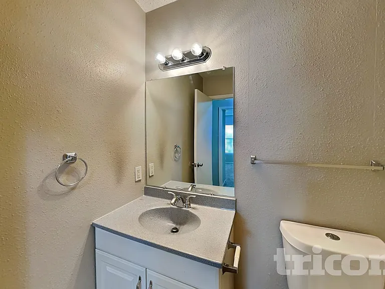 9506 Sugarloaf Dr — Photo 15