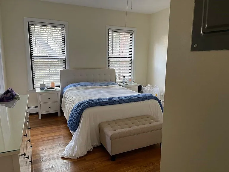 11 Hanson St #2 — Photo 8