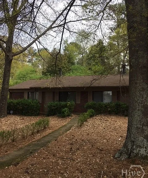 317 Epps Bridge Rd — Photo 2
