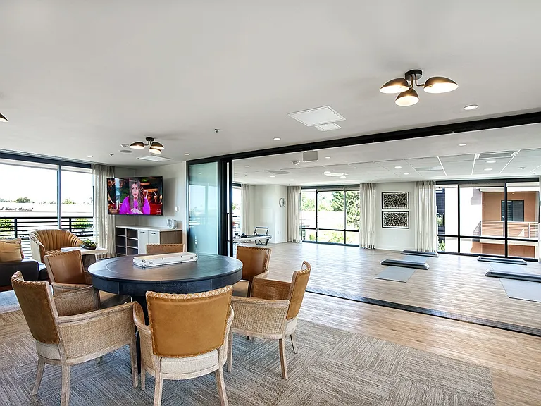 Evara Living — Photo 38