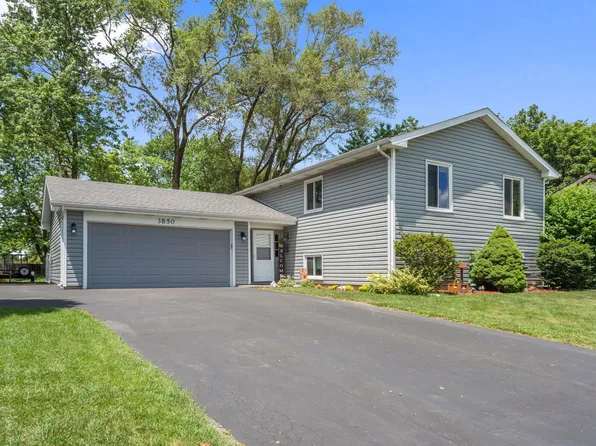 3850 Seaview Dr, Hanover Park, IL 60133