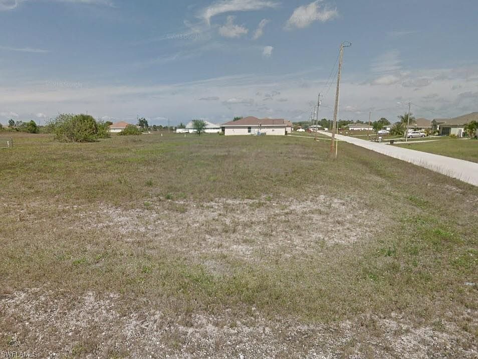 1st image of 4100 NE 15th Ave
