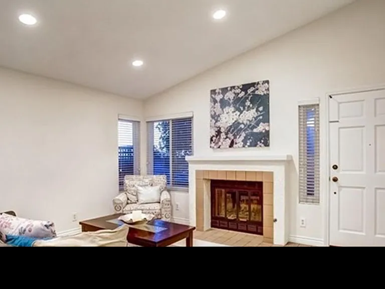 378 Bay Leaf Dr — Photo 8