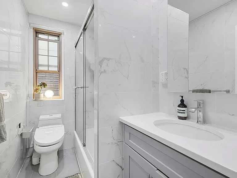 1100 Grand Concourse #4B — Photo 4