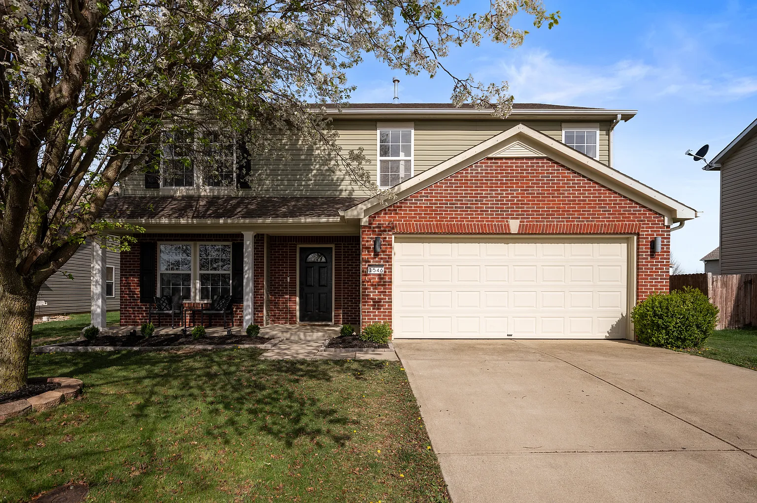 1546 Huntzinger Blvd photo 1