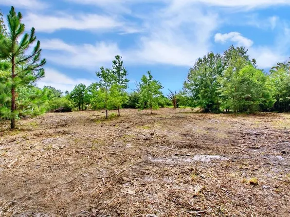 6084 Central Ave, Bay Saint Louis, MS 39520