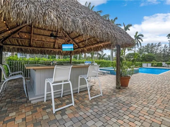 863 9th AVE S #202, NAPLES, FL 34102