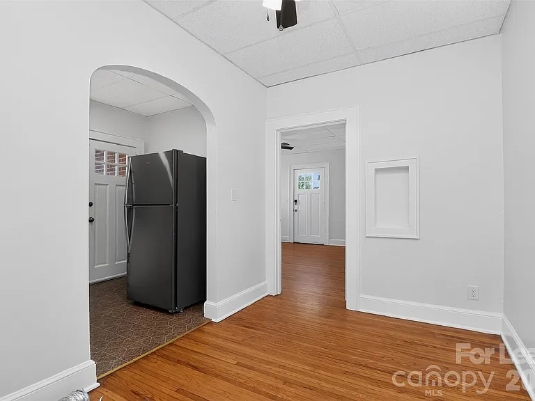 912 S York St — Photo 9