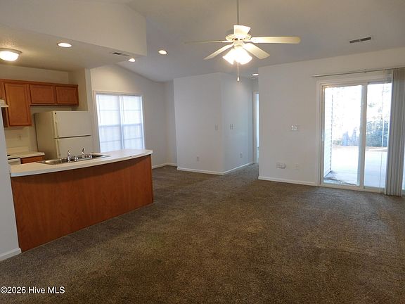 3rd image of 4026 Elizabeth Ave