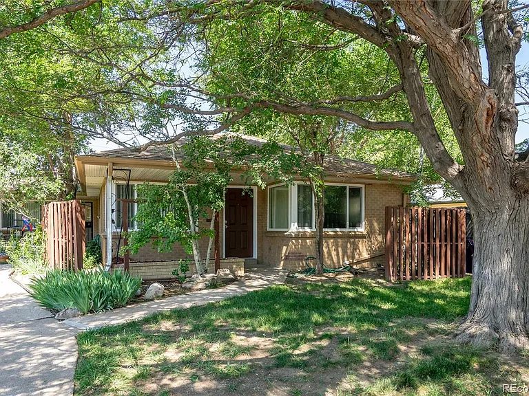 739 S Krameria St — Photo 1