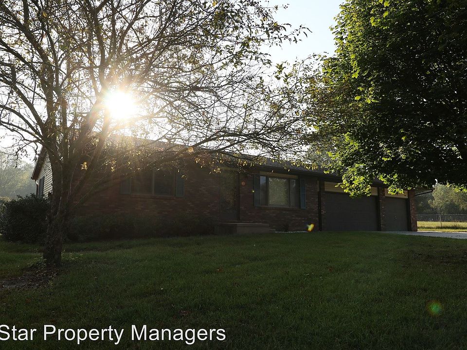 1st image of 906 Highland Dr