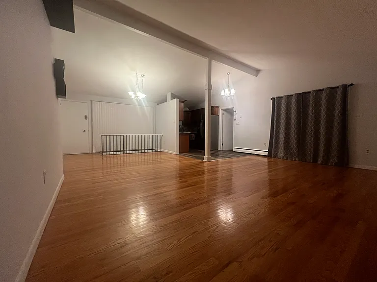 2916 Lindberg Ave — Photo 3