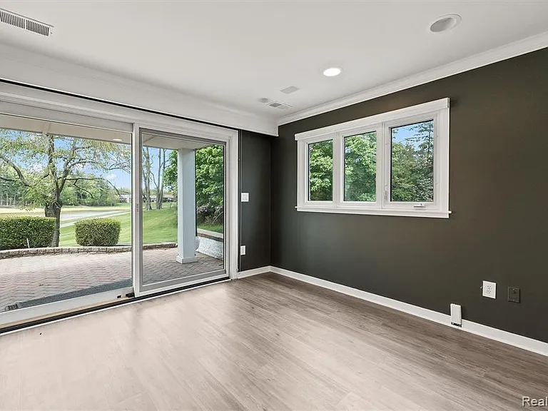 1762 Saint Johns Ct — Photo 34