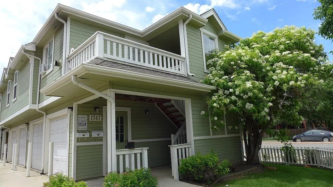 2 bed, 500 sqft, $1,595 — Photo 1