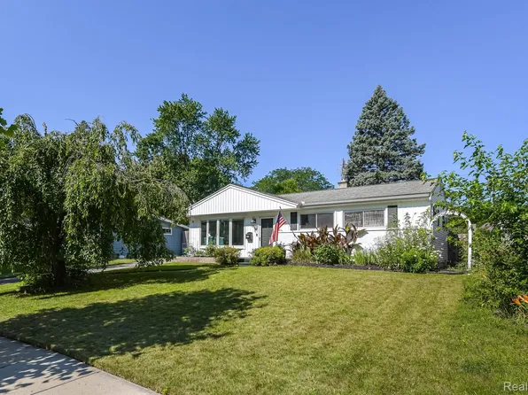 2724 Cranbrook Rd, Ann Arbor, MI 48104