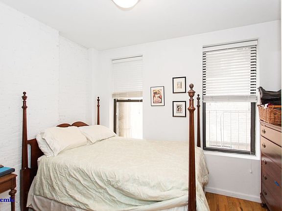 3rd image of 7 Jones St APT 9