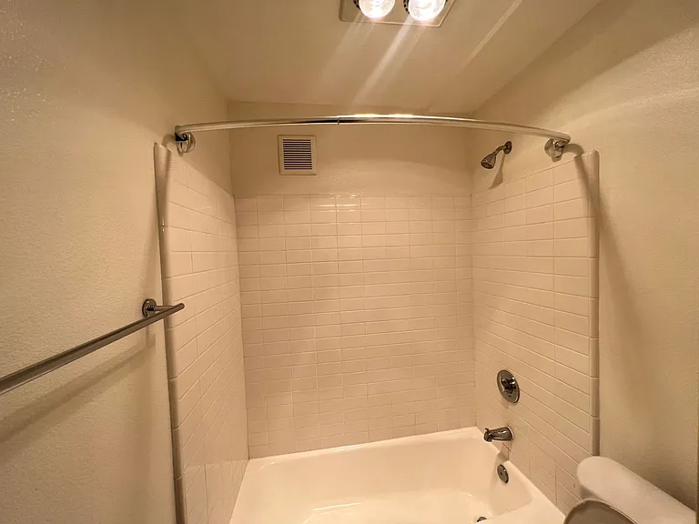 11853 Kling St — Photo 29
