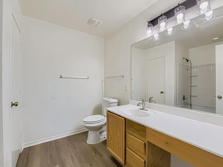 101 Bandara Woods Blvd — Photo 9