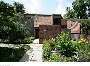 35 Orange Rd, Middletown, CT 06457