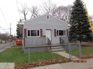 1001 S Holmes St, Lansing, MI 48912