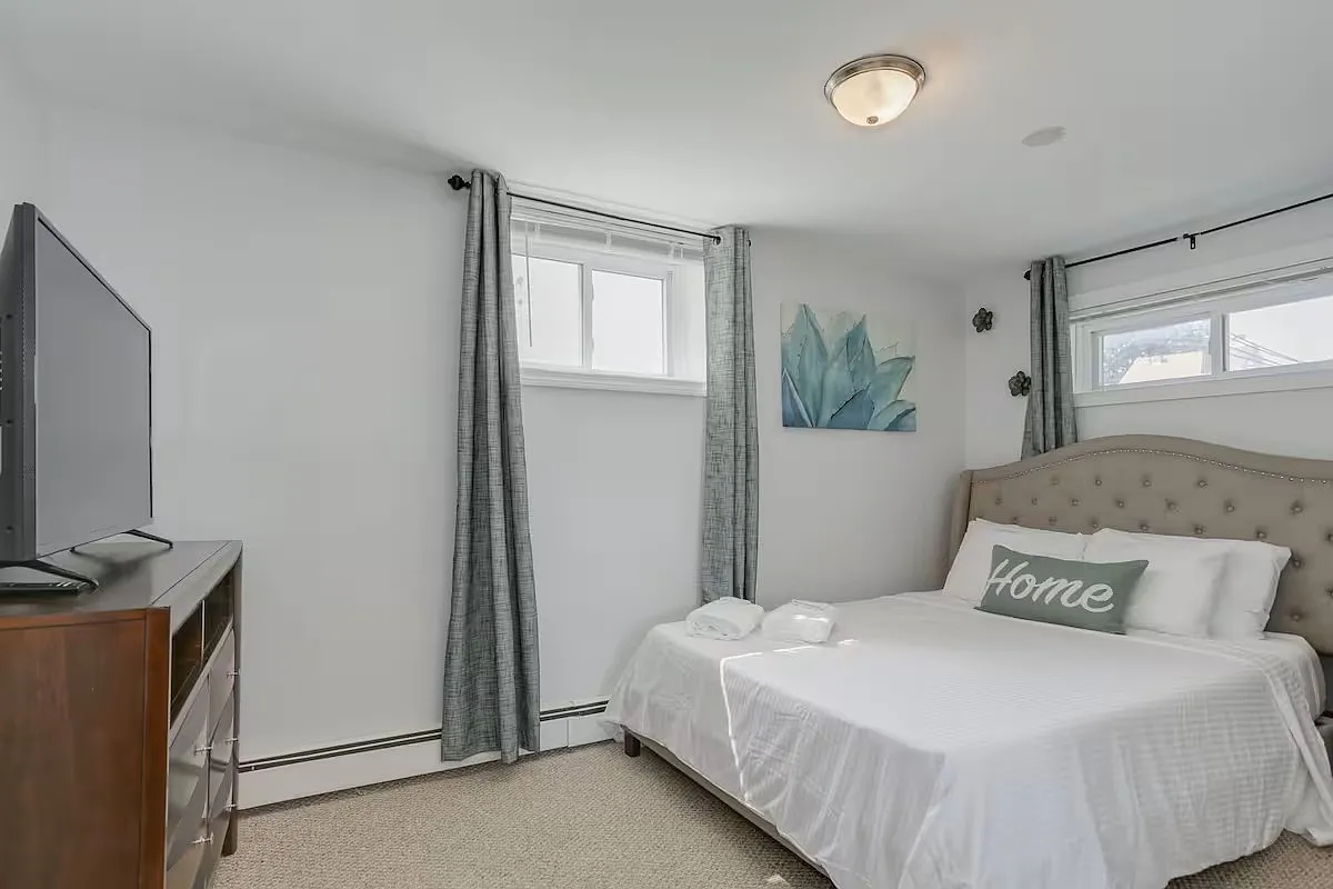 2 bed, 800 sqft, $2,500 — Photo 4