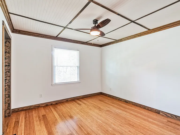 4819 Bexley Dr — Photo 19