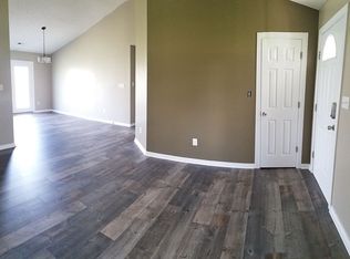 210 Clover Pointe Dr, Somerset, KY